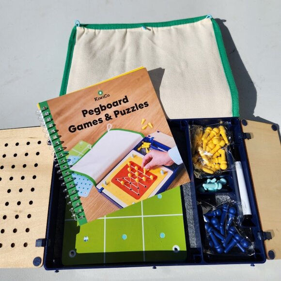 NEW KiwiCo. Kiwi Co. Pegboard Games Puzzles Travel Board Games Case Party Deskto - Picture 9 of 15